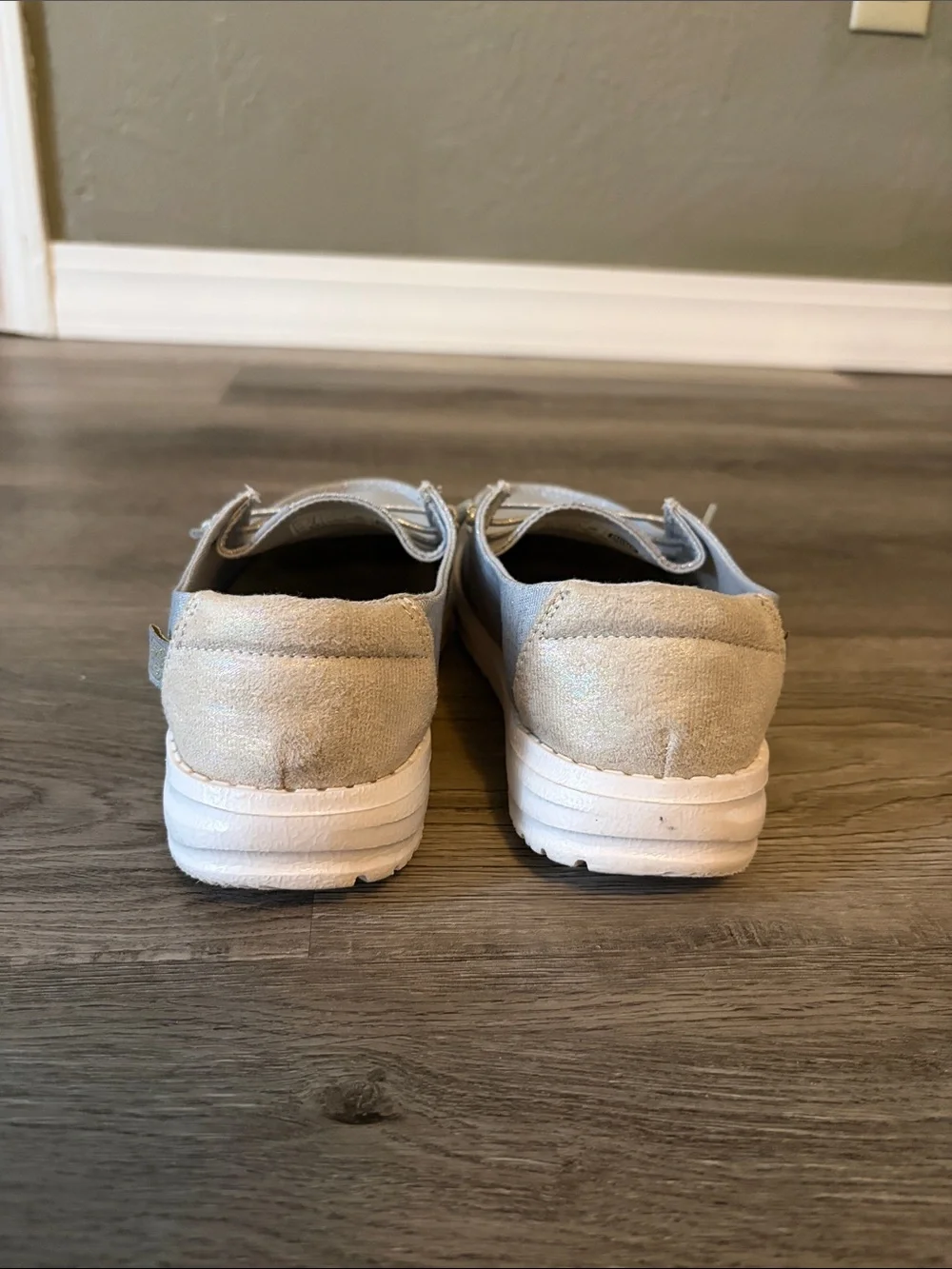 Hey Dude Kids Sneakers Light Gray Canvas Slip-Ons